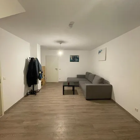 Appartement Mit Separater Kueche & Badewanne *
