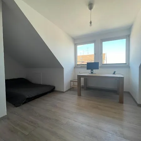 Appartement Mit Separater Kueche & Badewanne *